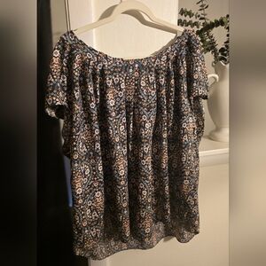 LC Lauren Conrad Navy and Peach Floral Top
